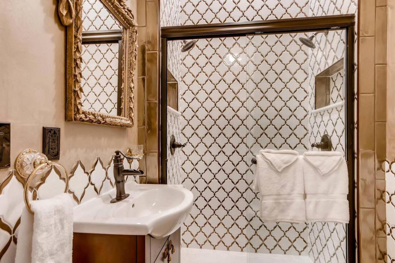 The Holiday Chalet Victorian Denver Bagian luar foto