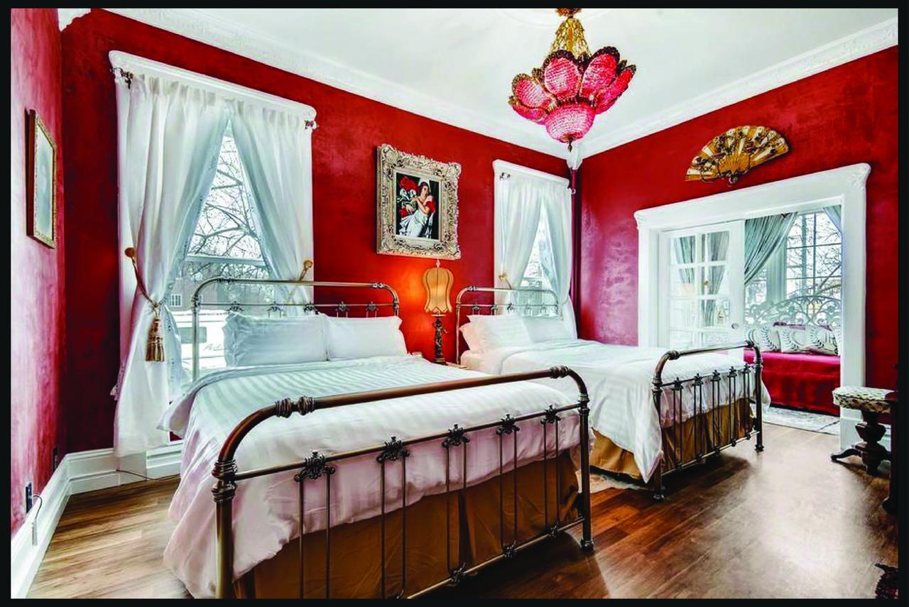 The Holiday Chalet Victorian Denver Bagian luar foto