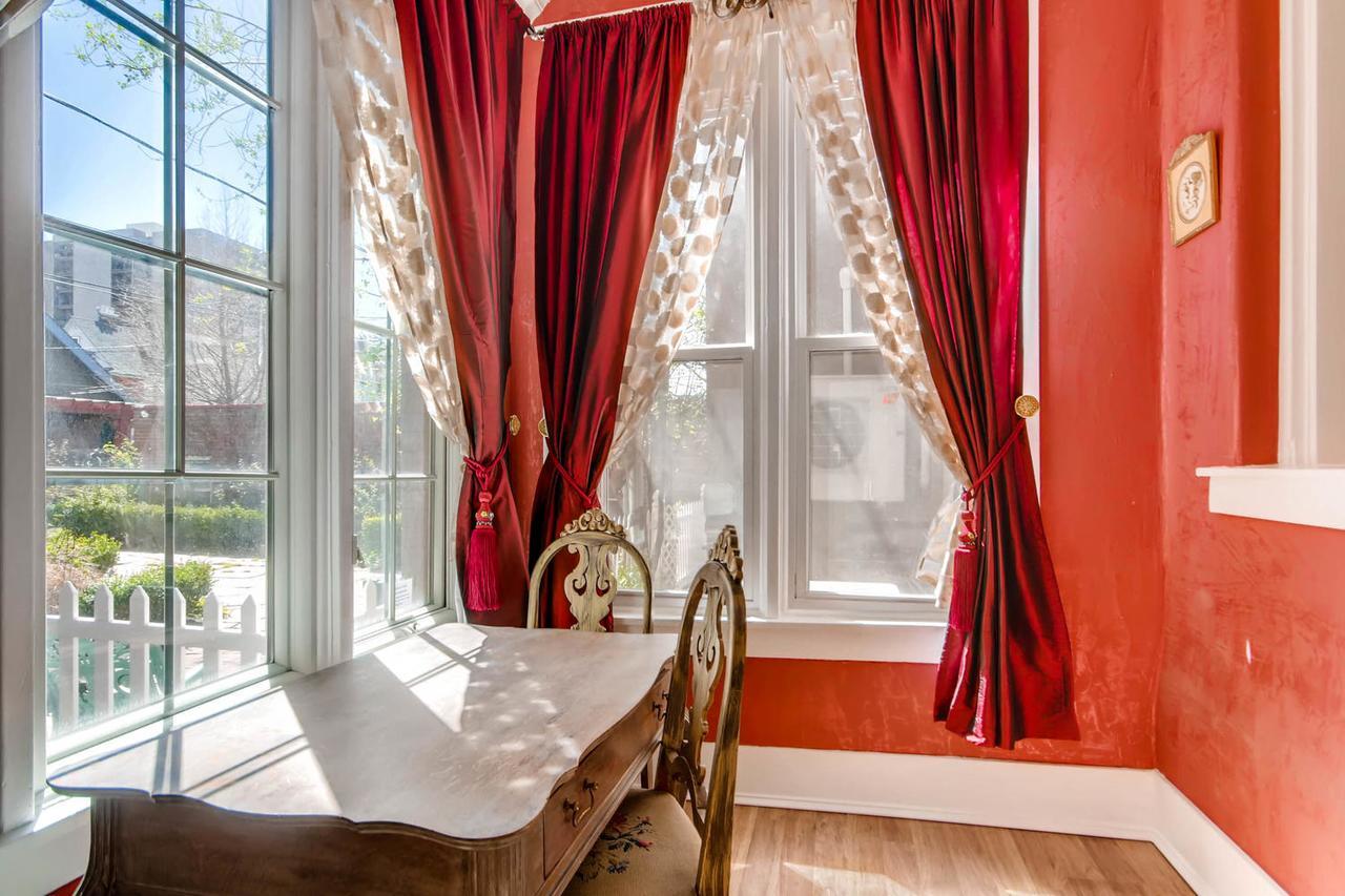 The Holiday Chalet Victorian Denver Bagian luar foto